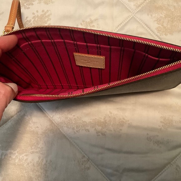 Louis Vuitton Wristlet - Picture 2 of 7